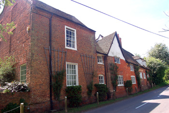 Manor Farmhouse May 2008